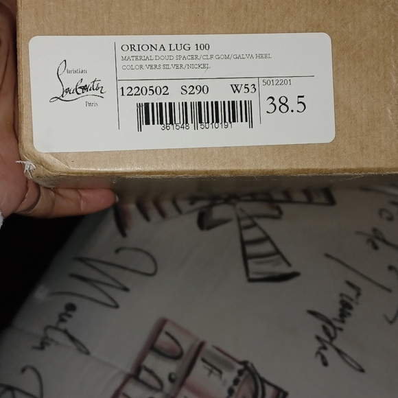 Christian Louboutin ORIONA quilted BOOTS still new - Picture 6 of 13